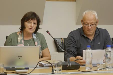 11. REDNA SEJA OBČINSKEGA SVETA 10 FOTO TINE ŠUBIC